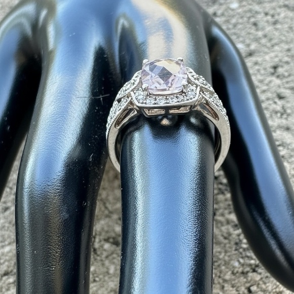 Sterling Silver Vintage Style Light Amethyst & Diamond Ring - Size 6.75